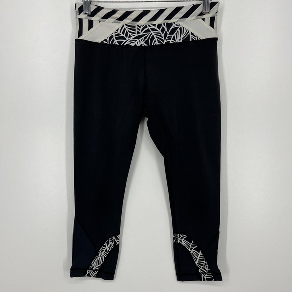 Lululemon Leggings Women's Size 6 Black Capri Cropped Length Yoga Gym - Picture 1 of 11